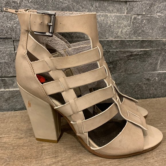 G by Guess Caged Sandals - Picture 2 of 9